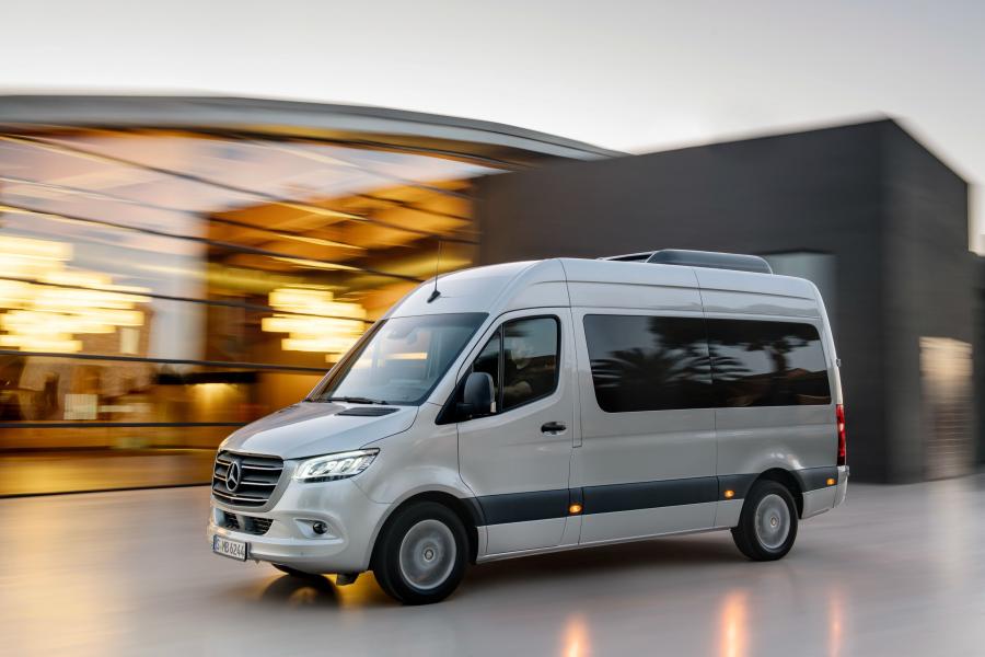  Mercedes-Benz Sprinter 319 CDI Tourer 2018 года  (WW) (фото 9 из 35)